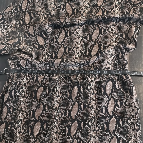 Tolani Neutral Mixed Reptile Snake Print Silk Mini Dress With Pockets Size Small - Picture 7 of 8